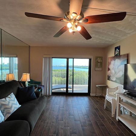 Bayshore Yatch Tennis Condo 2Br 3 Beds, Walking Distance To Beautiful Quite Beach Clearwater Beach Exterior photo